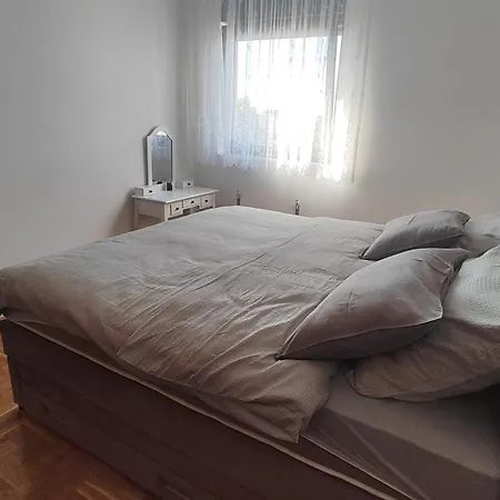 Bobi Zara